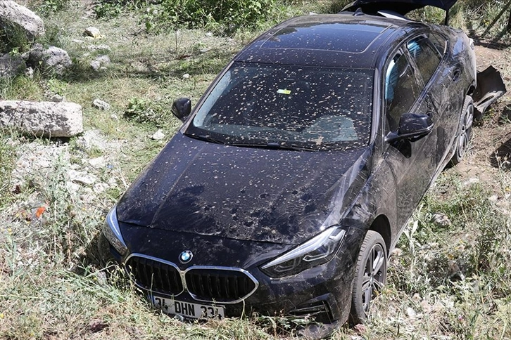 Ağrı'da 2 otomobilin çarpıştığı kazada 13 kişi yaralandı