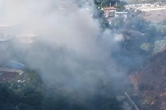 İzmir'in kalbi Bayraklı'da yangın!