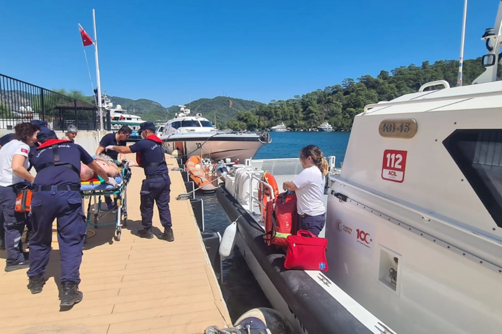 Sahil Güvenlikten Marmaris ve Fethiye’de 3 tıbbi tahliye