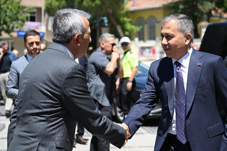 İçişleri Bakanı Yerlikaya Edirne Valiliğini ziyaret etti