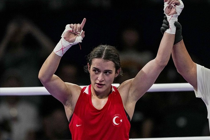 Paris 2024 Olimpiyatları'nda büyük başarı! Milli boksör Esra Yıldız Kahraman çeyrek finalde