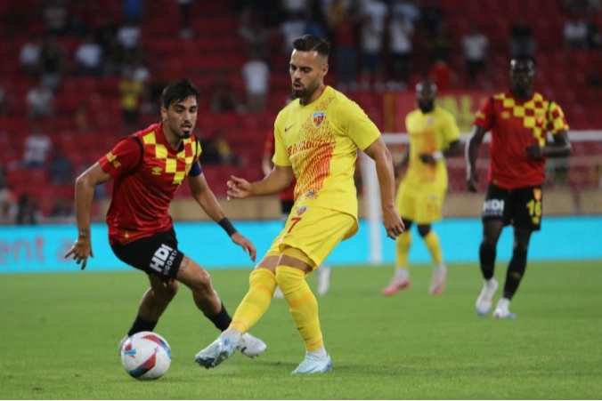 Göztepe hazırlık maçında galip oldu