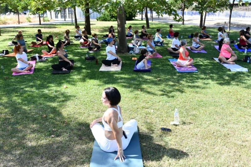 Gaziemir Belediyesi Açık Hava Spor Etkinlikleri devam ediyor haberinin görseli