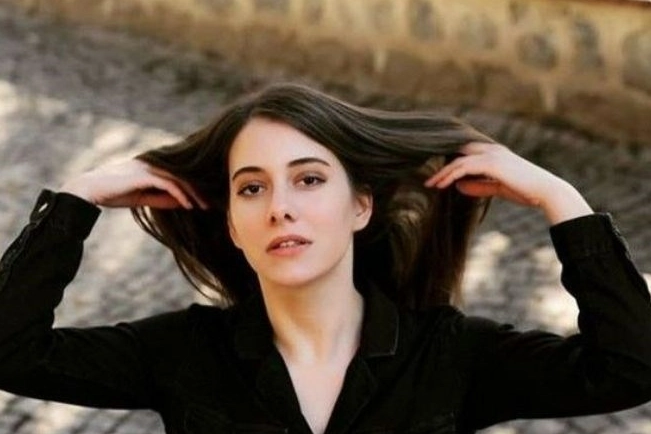 Beril Pozam kimdir, kaç yaşında? Beril Pozam hangi dizilerde oynadı? haberinin görseli