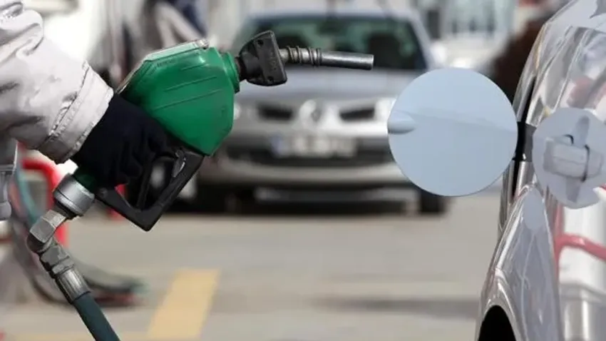 8 Ağustos güncel akaryakıt fiyatları: İzmir, Ankara ve İstanbul benzin, motorin, LPG fiyatları haberinin görseli