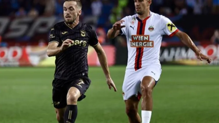 Trabzonspor, sahasında Rapid Wien'e mağlup oldu haberinin görseli