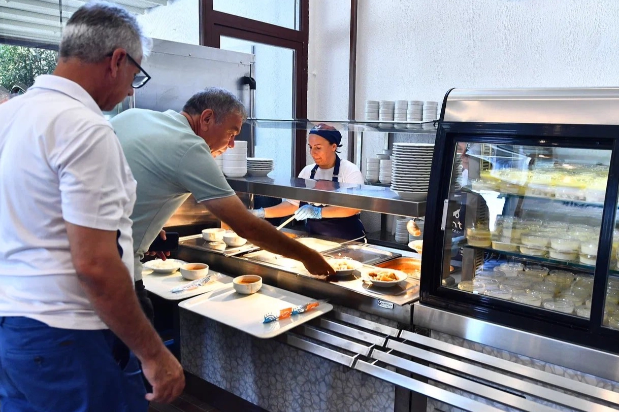 İzmir'de kent lokantaları çoğalıyor