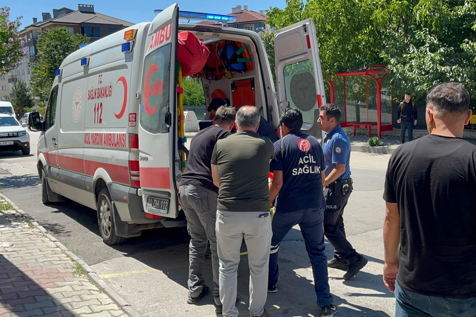 Oğluna veda mesajı attı,  eşinin beylik tabancasıyla intihara teşebbüs etti! haberinin görseli