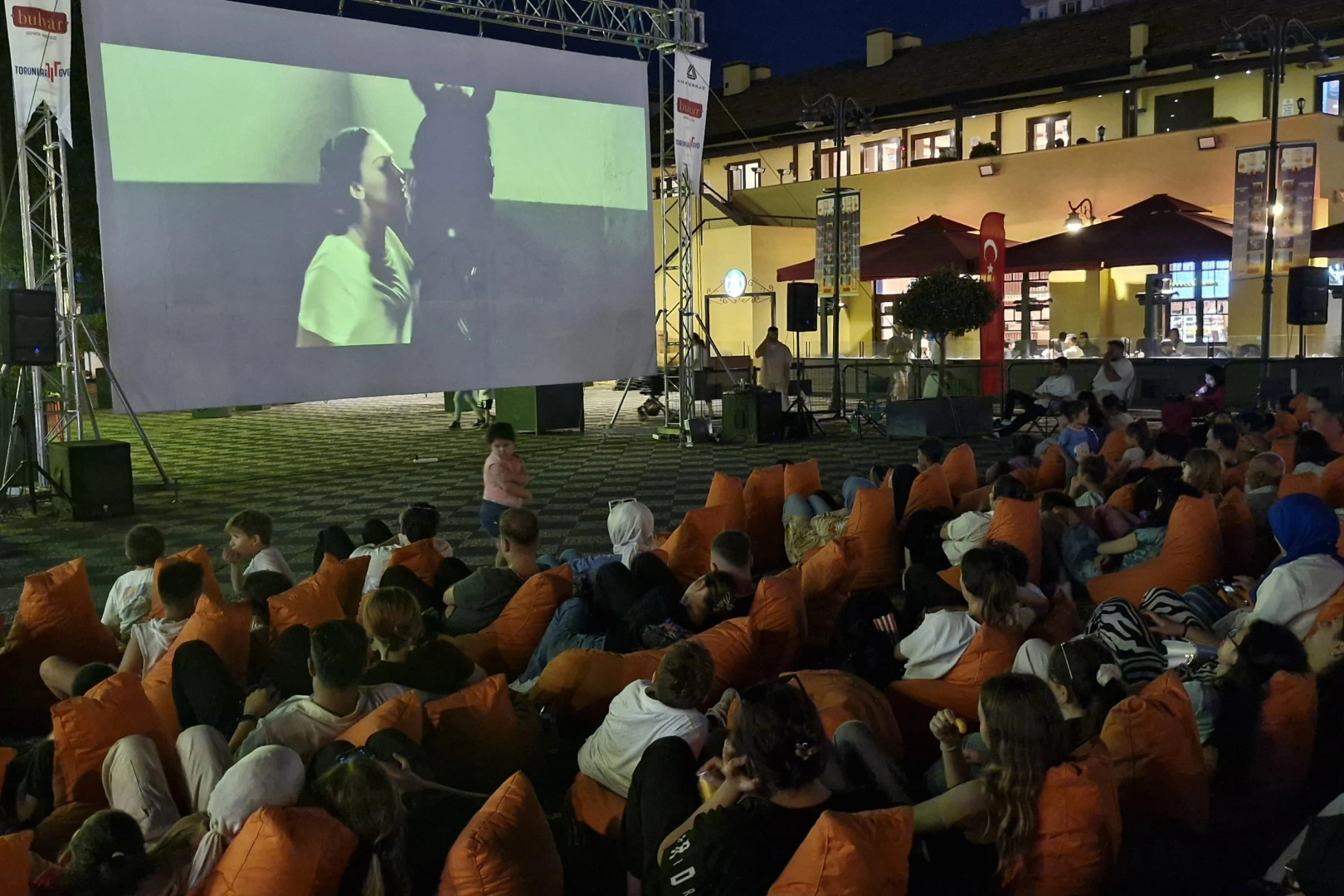 Samsun'da ‘Açık Hava Sinema Festivali’ başladı