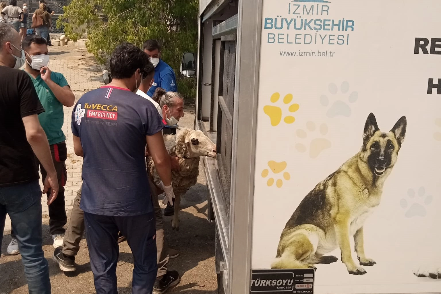 ​İzmir'de yangın seferberliği