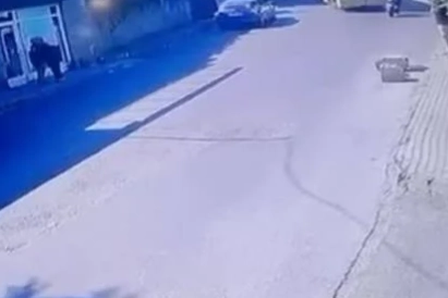 Ani manevra yaptı motosiklete çarptı haberinin görseli