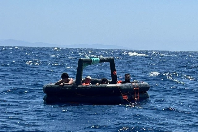 Bodrum'da 20 düzensiz göçmen kurtarıldı! haberinin görseli
