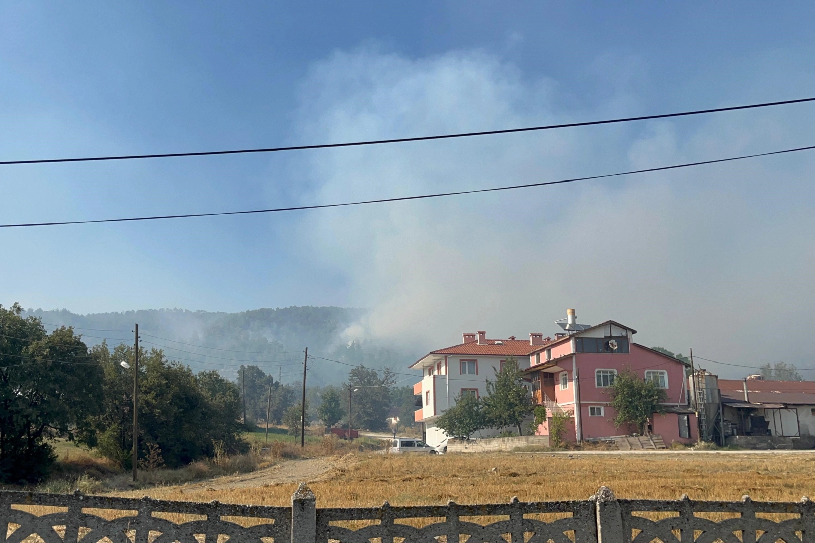 Bolu'daki orman yangınlarında son durum: 12 farklı noktadaki yangın 3'e indirildi