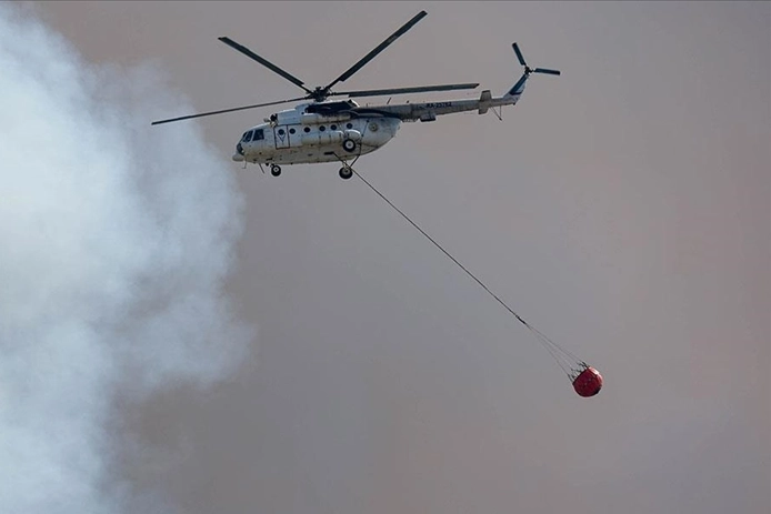 MSB açıkladı:  TSK,  yangınlarını söndürme çalışmalarına 13 helikopter ile destek veriyor haberinin görseli