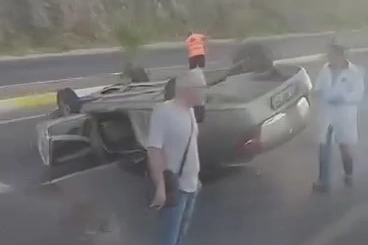 Balıkesir'de kaza:Otomobil takla attı haberinin görseli