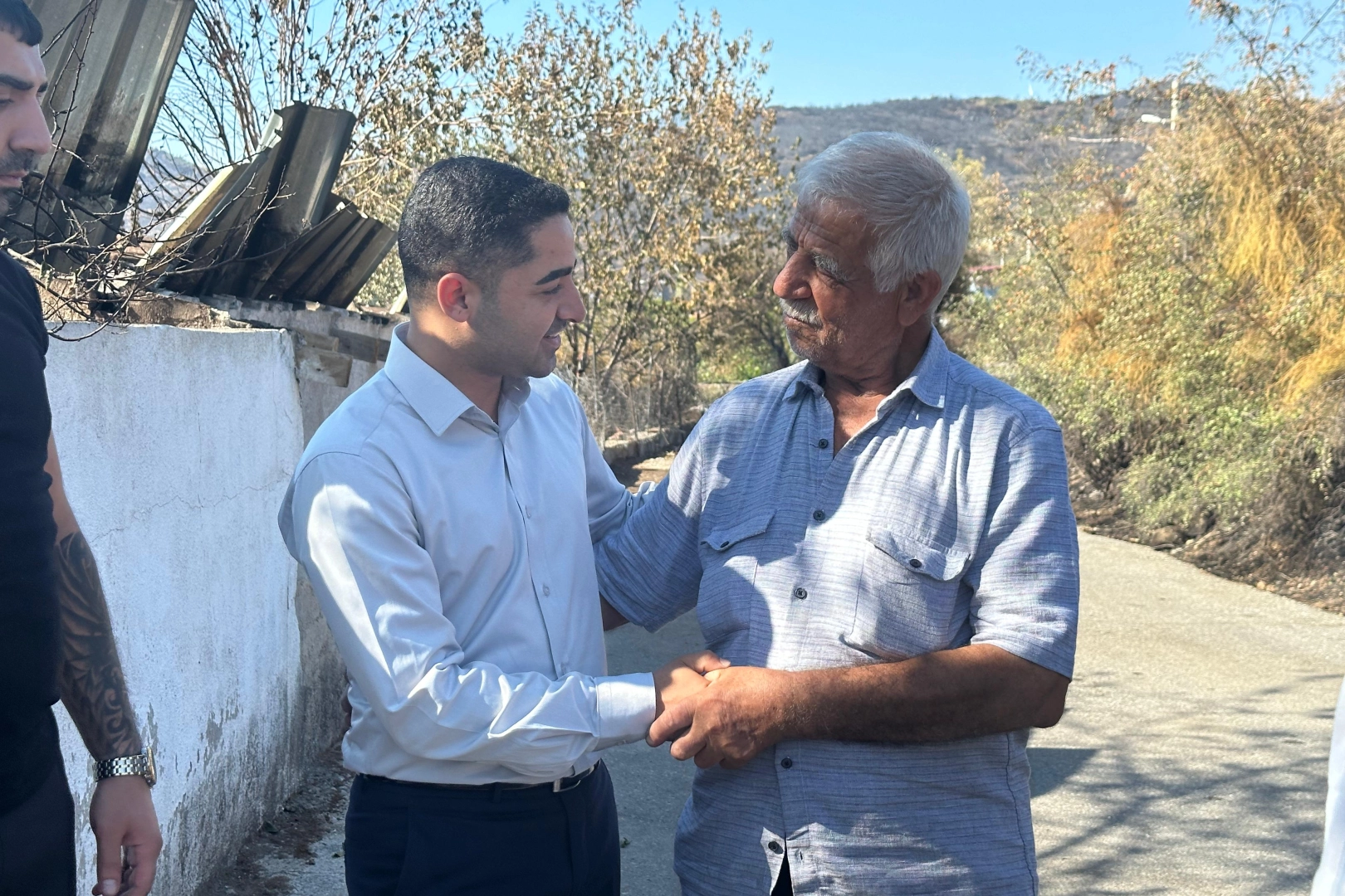 Genç İş İnsanı Osman Harman İzmir'de kolları sıvadı haberinin görseli