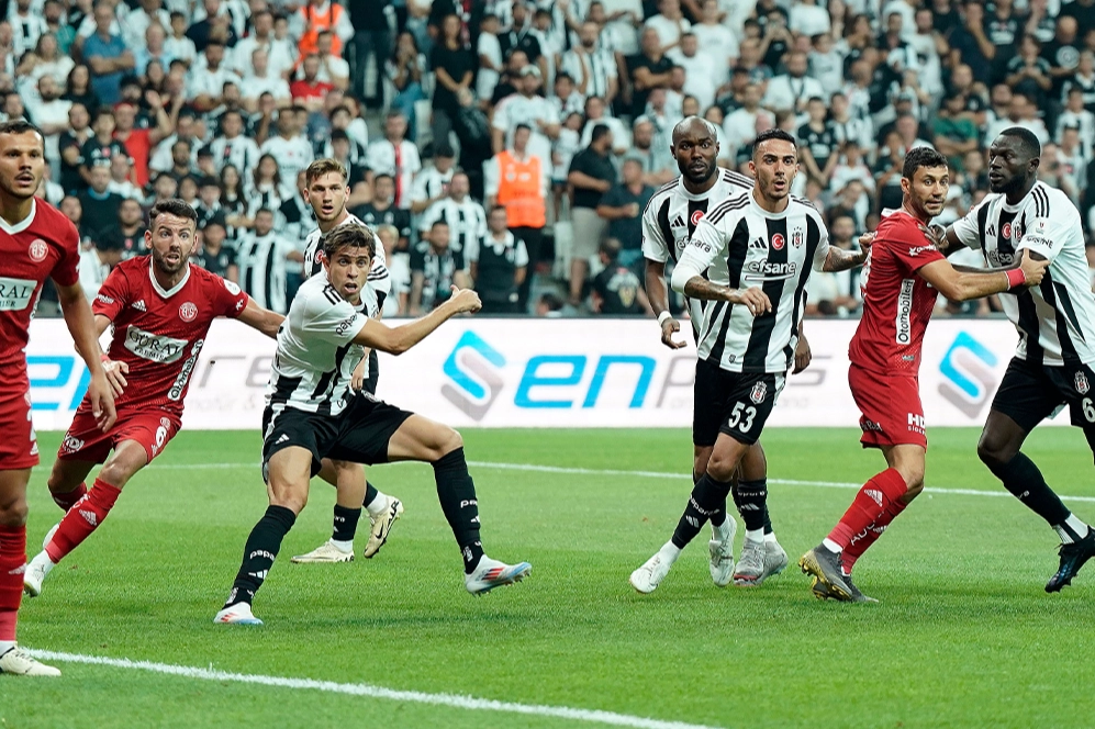 Trendyol Süper Lig'de zorlu randevu! Beşiktaş - Antalyaspor: 4-2