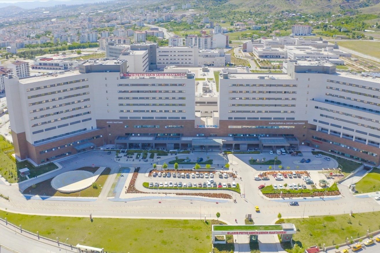 Elazığ Şehir Hastanesi'nde başarılı operasyonlar devam ediyor