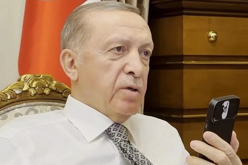 Cumhurbaşkanı Erdoğan'dan İzmir'deki yangından etkilenen vatandaşlara telefon