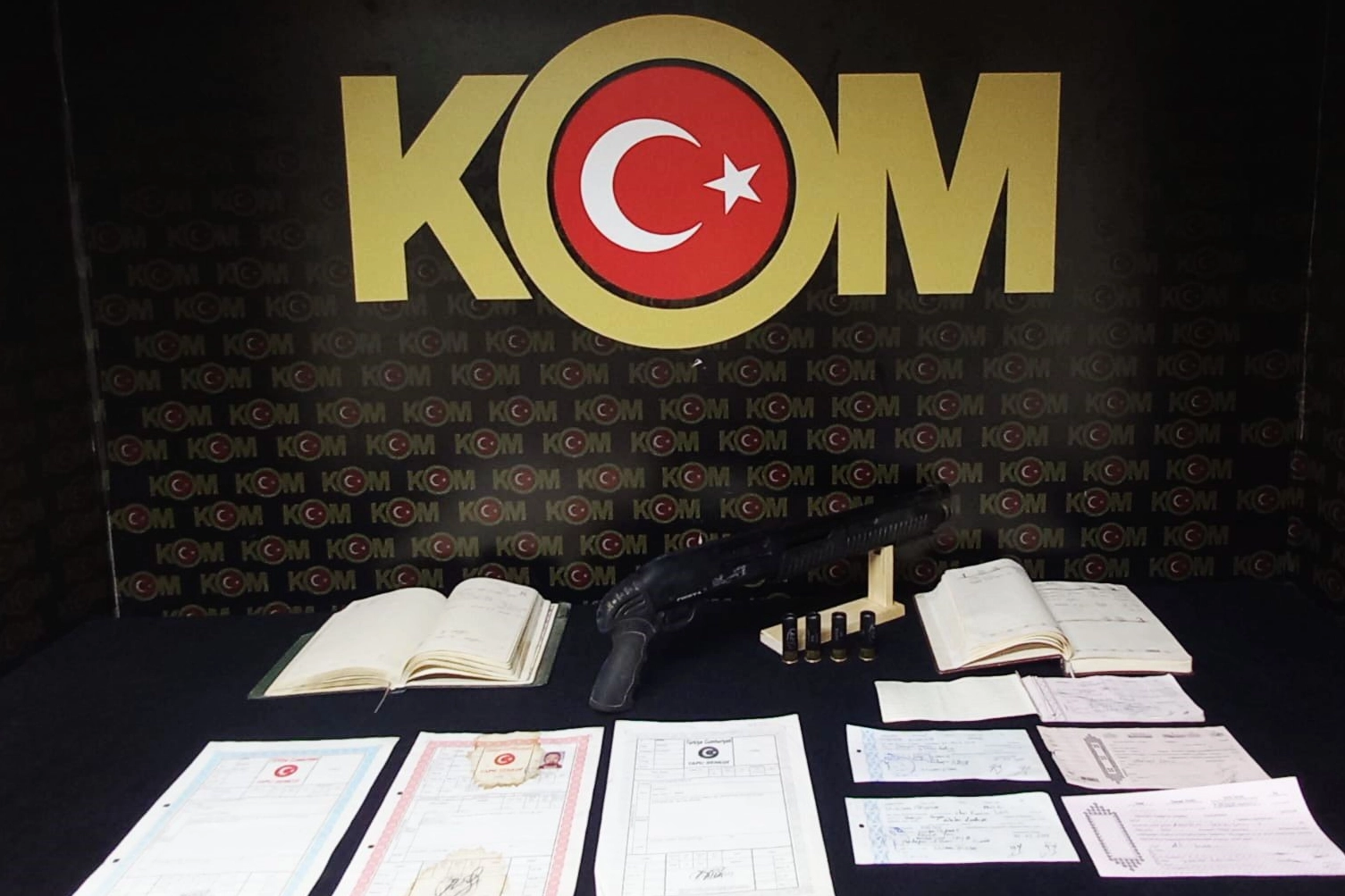 İzmir'de tefecilik operasyonu: Ajandaya not tutmuş haberinin görseli