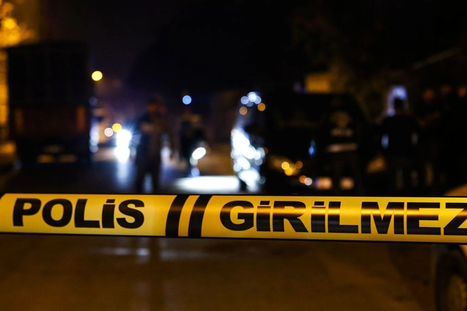 İzmir haber: Bayraklı'da silahlı kavga! 1 kişi hayatını kaybetti haberinin görseli