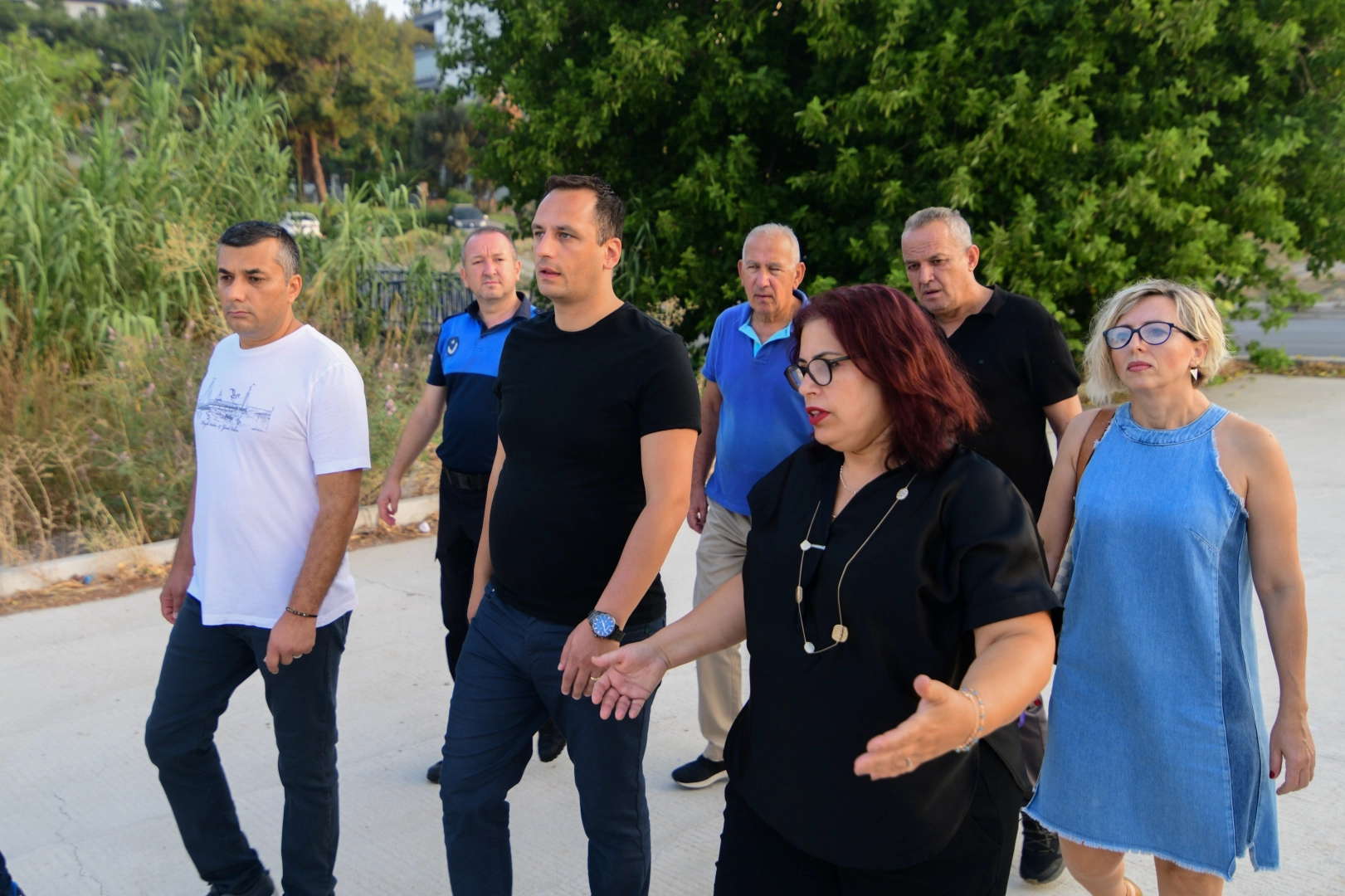Bornova’da sabah ziyaretleri devam ediyor: Başkan Eşki güne Evka-3'te başladı haberinin görseli