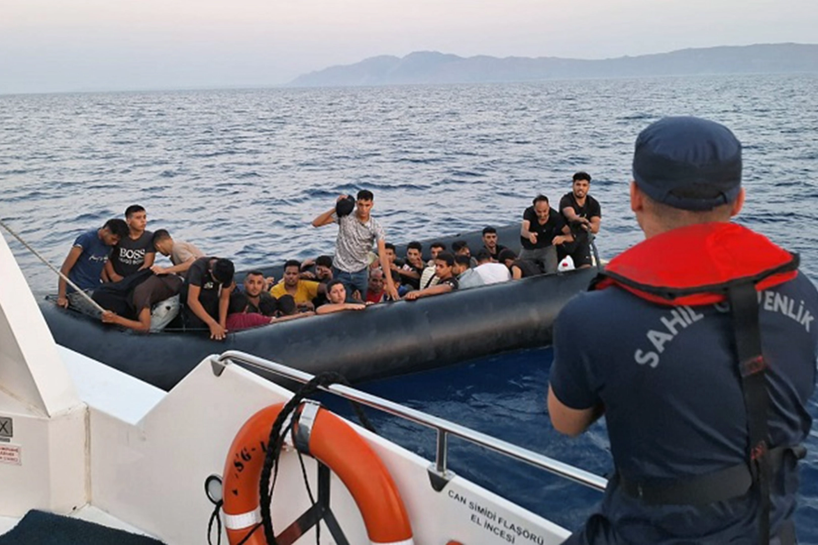 Muğla'da düzensiz göçmenler kurtarıldı