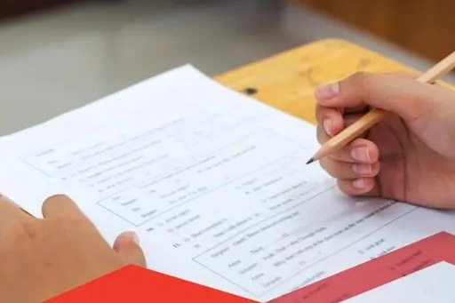 İKSF’de YDS ve Gramer Atölyesi haberinin görseli