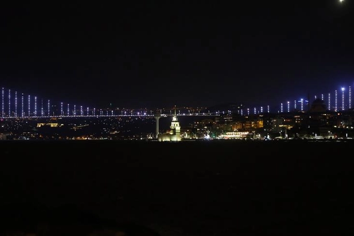 İstanbul Boğazı trafiğe kapatıldı