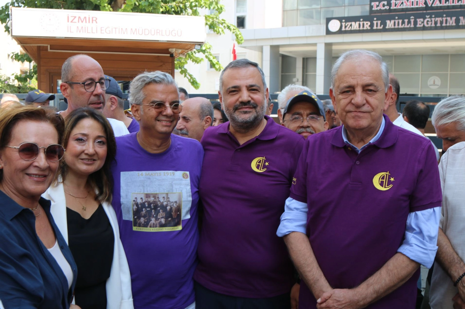 Aslanoğlu: Atatürk Lisesi'ni ranta kurban ettirmeyeceğiz