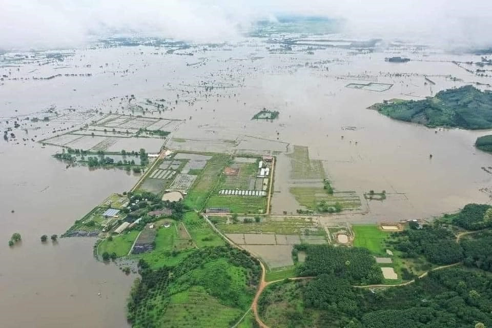 Tayland sular altında kaldı: Sel ve heyalan 22 kişinin canını aldı