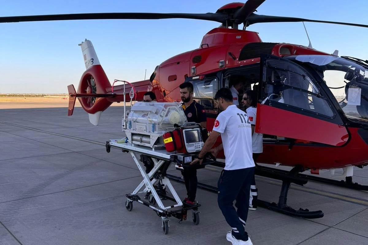 1 günlük bebek ambulans helikopterle sevk edildi