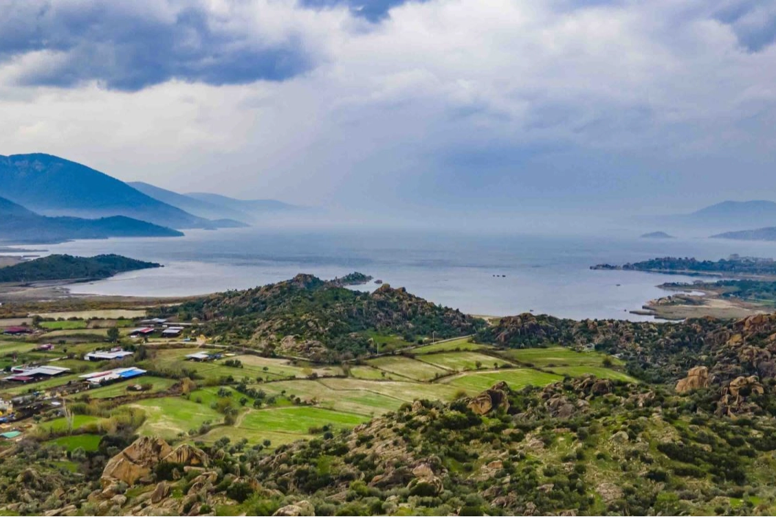 Denizden göle uzanan hikâye… Bafa Gölü’nün eşsiz doğası ve tarihi zenginlikleri