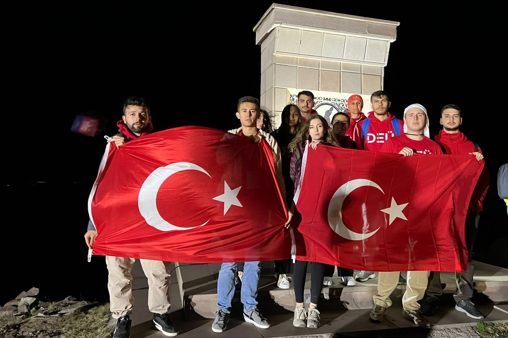 DEÜ öğrencilerinden Büyük Taarruz vefası