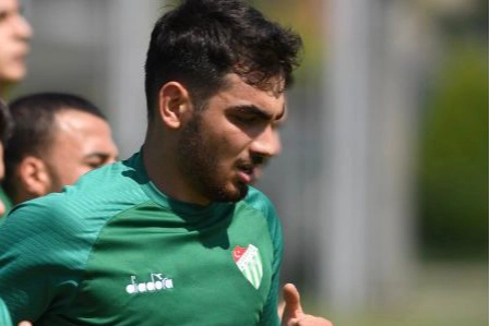 Bursaspor kaptanı İzmirspor'a transfer oldu