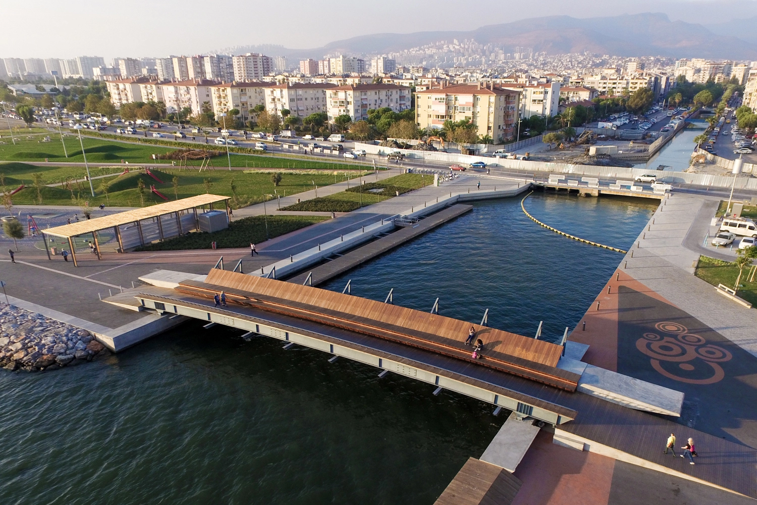 Bostanlı Date Mekanları: Bostanlı’nın En İyi 5 Date Mekanı