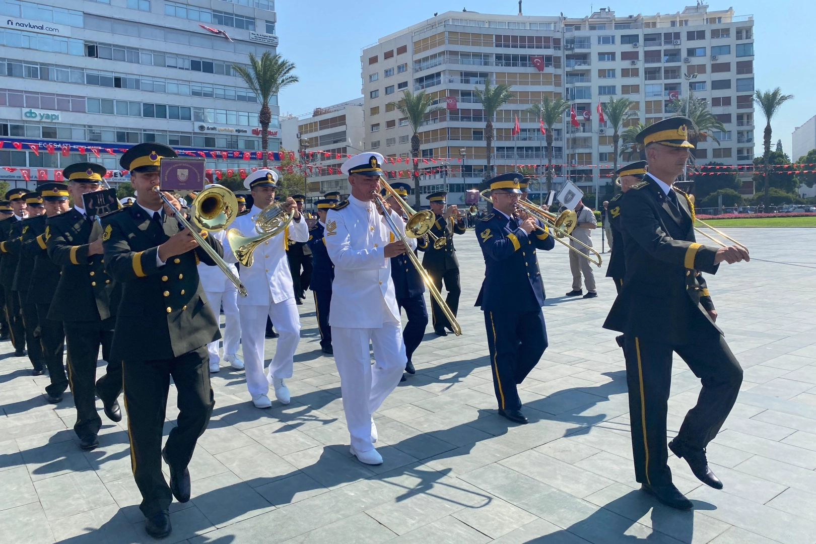 30 Ağustos Zafer Bayramı İzmir’de coşkuyla kutlandı