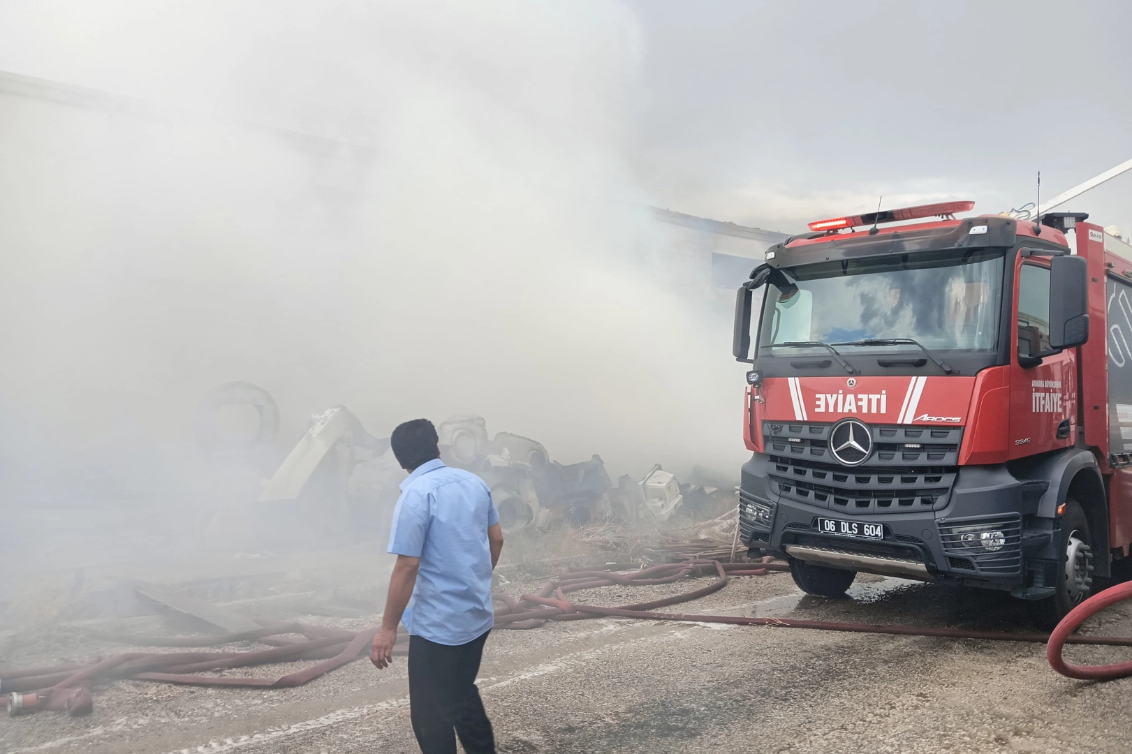 Kereste imalathanesinde feci yangın