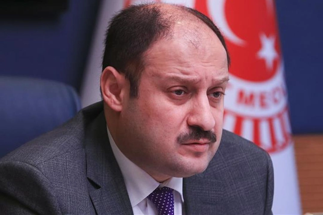 Mehmet Kasım Gülpınar partisinden istifa etti haberinin görseli