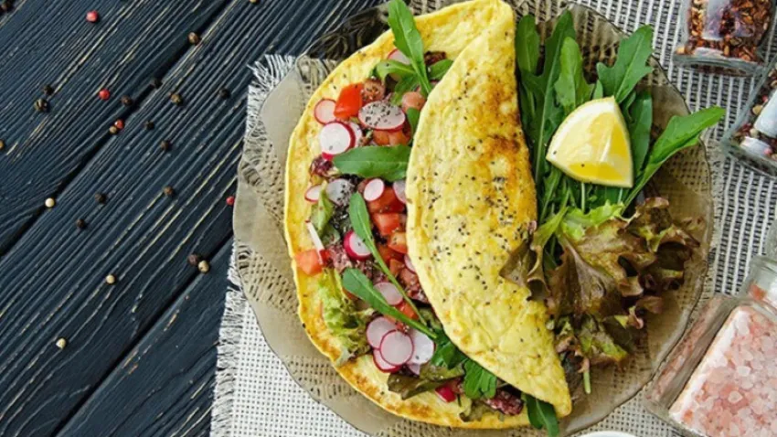 Chia Tohumlu Peynirli Omlet