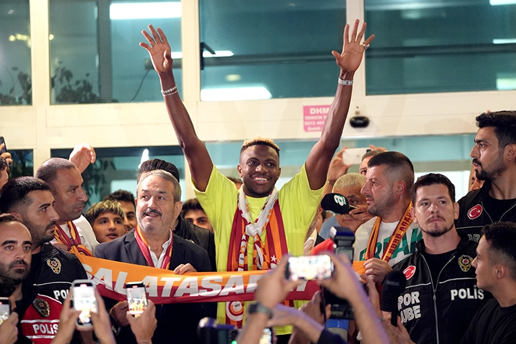 Galatasaray, Victor Osimhen transferini duyurdu