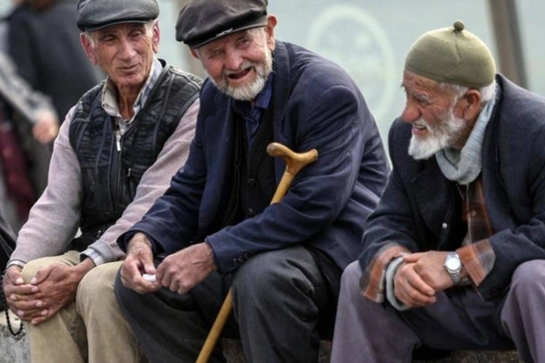 Türeli: Kademeli emeklilik uygulanana kadar emekçilerimizin yanında olacağız haberinin görseli