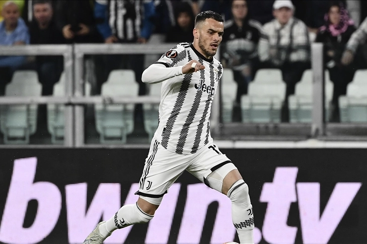 Sırp futbolcu Filip Kostic Fenerbahçe'nin radarında