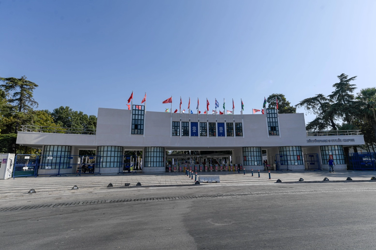 Büyükşehir Kültürpark'ta restorasyon çalışmalarını tamamladı haberinin görseli