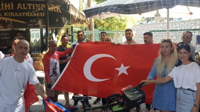 Ankara'dan İzmir'e şehitler için pedal