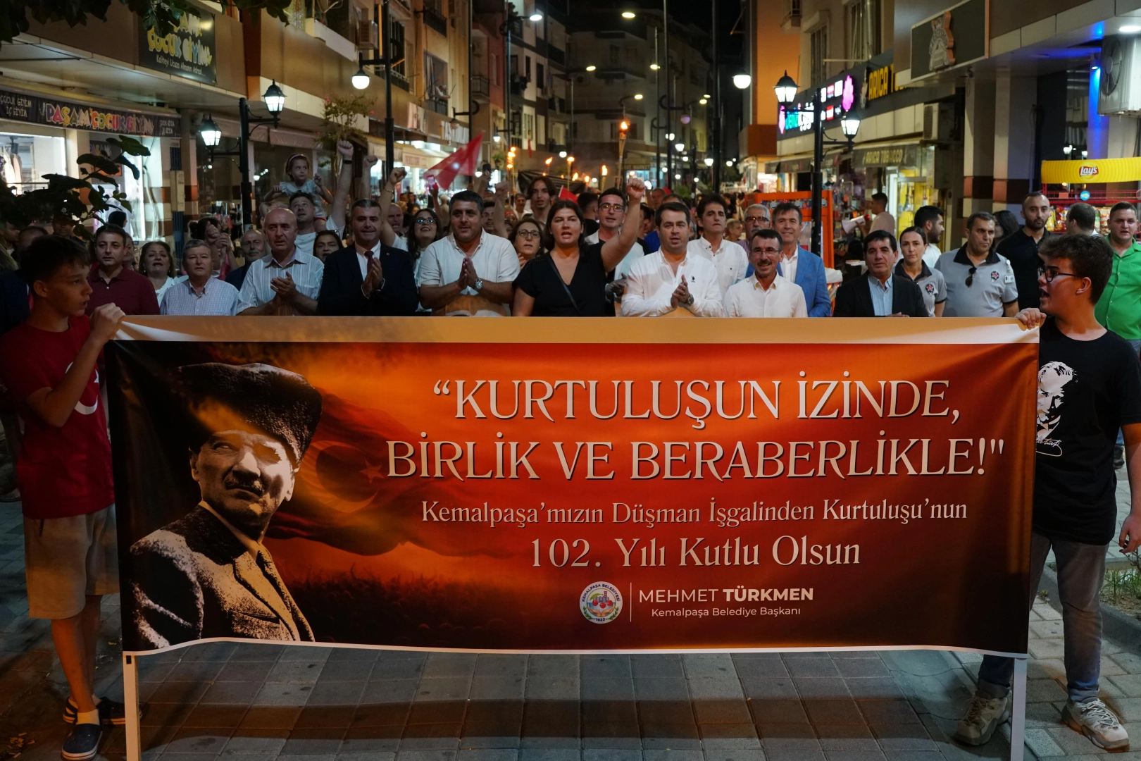 Kemalpaşa'da kurtuluşun yıl dönümü kutlandı haberinin görseli