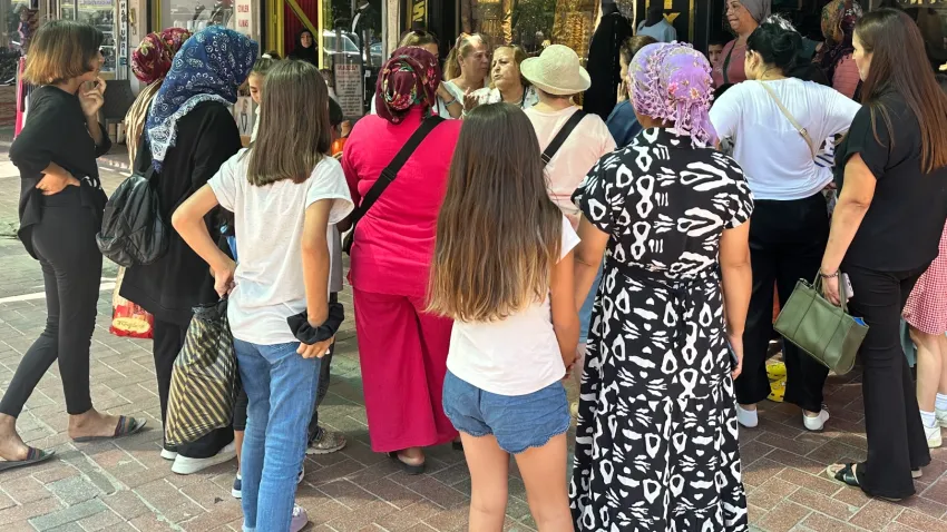 Torbalı'da kız çocuklarının eğitimine destek haberinin görseli