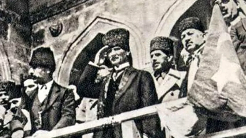 İzmirli belediye başkanlarından 9 Eylül mesajı