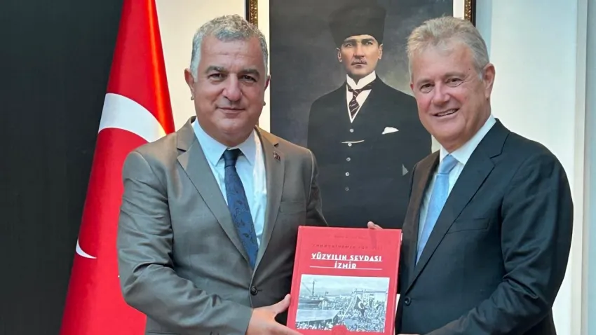 Mahmut Özgener: İzmir’de bir Yapay Zeka Araştırmaları Merkezi’nin kurulması fikrini çok önemsiyoruz