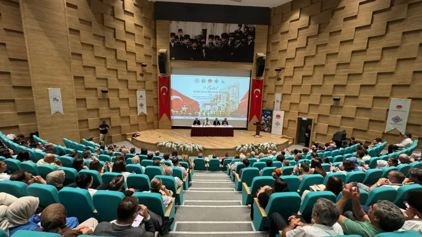 "Milli Mücadele'de Batı Cephesi Sergisi" İzmir'de açıldı